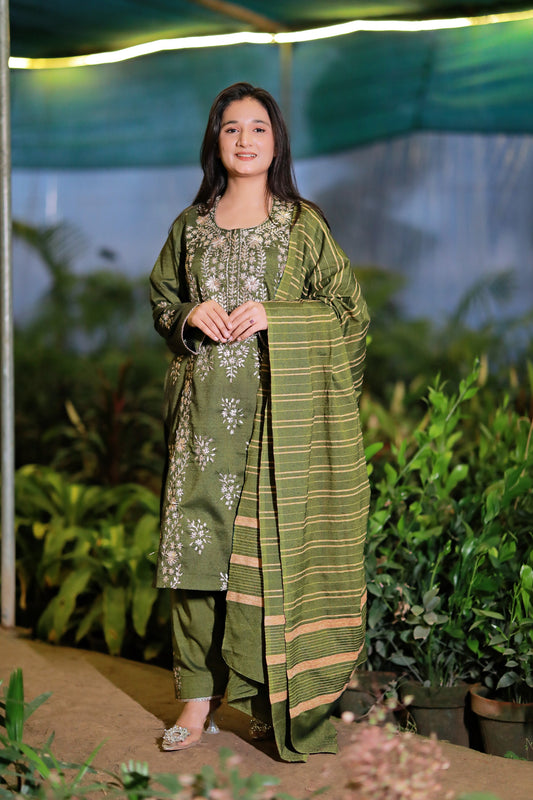 3 Piece - Green Khadi Silk Embroidered Suit